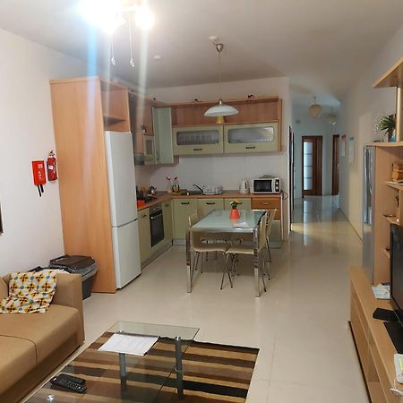 Swieqi Apartment Сент Джулианс Экстерьер фото